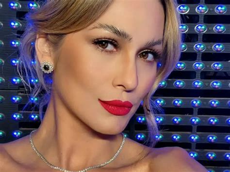 lívia andrade nua na playboy|Lívia Andrade reage a foto de topless na Playboy na época de .